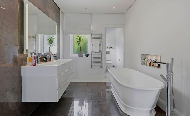 5 Bedroom Property for Sale in Noordhoek Western Cape